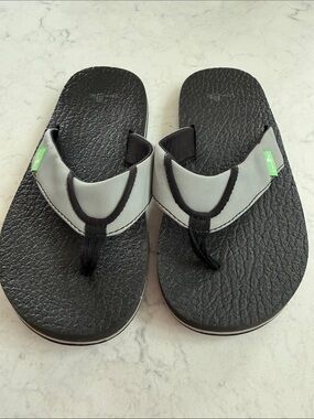 Sanuk Gray Sandal with Green Logo Tag-Sz 2-3
